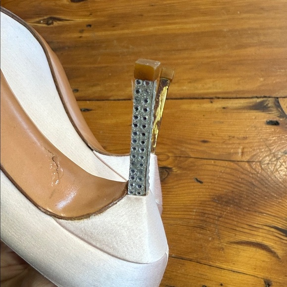 Stuart Weitzman Light Link Pointed Toe Heels Pumps Shoes size 5.5 - Picture 6 of 13